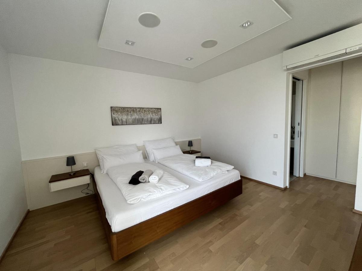 Luxusappartement Mit Garage Im Zentrum Wiener Neustadt Exterior foto