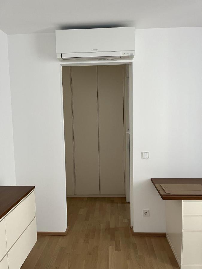 Luxusappartement Mit Garage Im Zentrum Wiener Neustadt Exterior foto